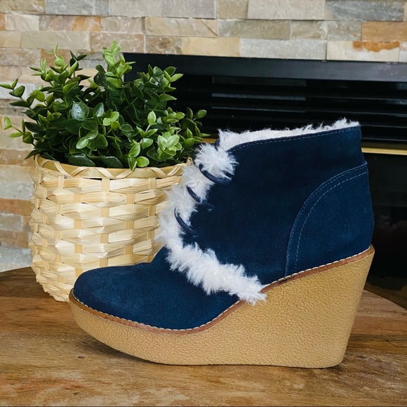 Navy Gap Suede & Shearling Gwen Ankle Boots Sz 6 - Picture 4 of 6